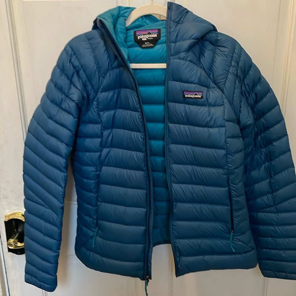 Patagonia down hoody jacket